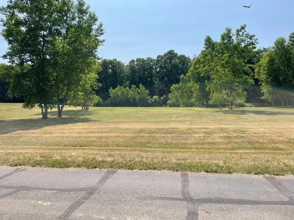 1964 Bridgets Way, Gregory, MI 48137