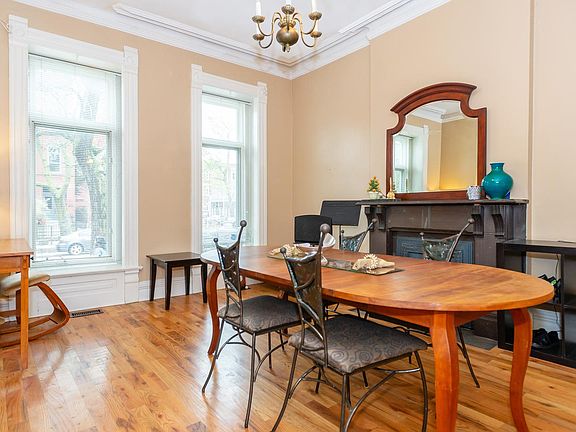 3rd image of 1251 N Hoyne Ave #217