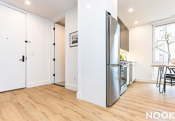 5th image of 2484 Bedford Ave #2E