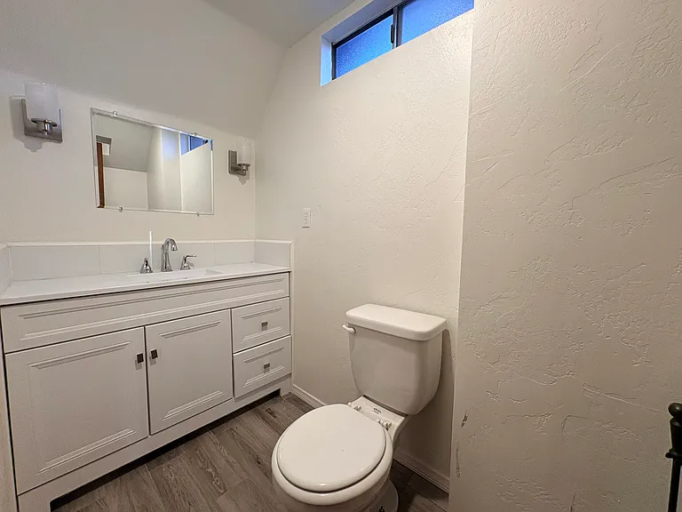 344 Downey Dr — Photo 25