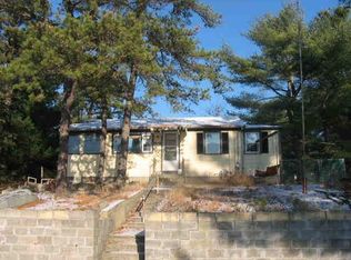 58 Wareham Lake Shore Dr, East Wareham, MA 02538