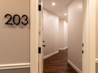 240 Cabot St #203, Beverly, MA 01915