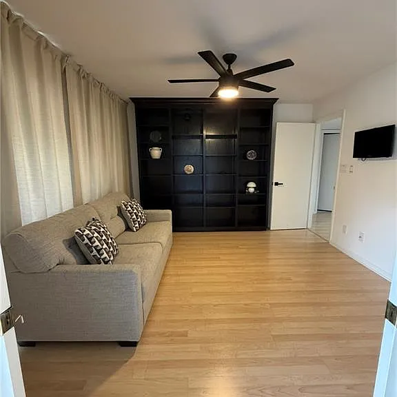 576 Retreat Dr #201 — Photo 25