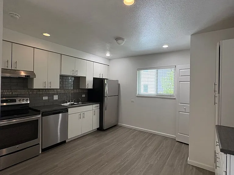 Lime Apartments — Photo 14