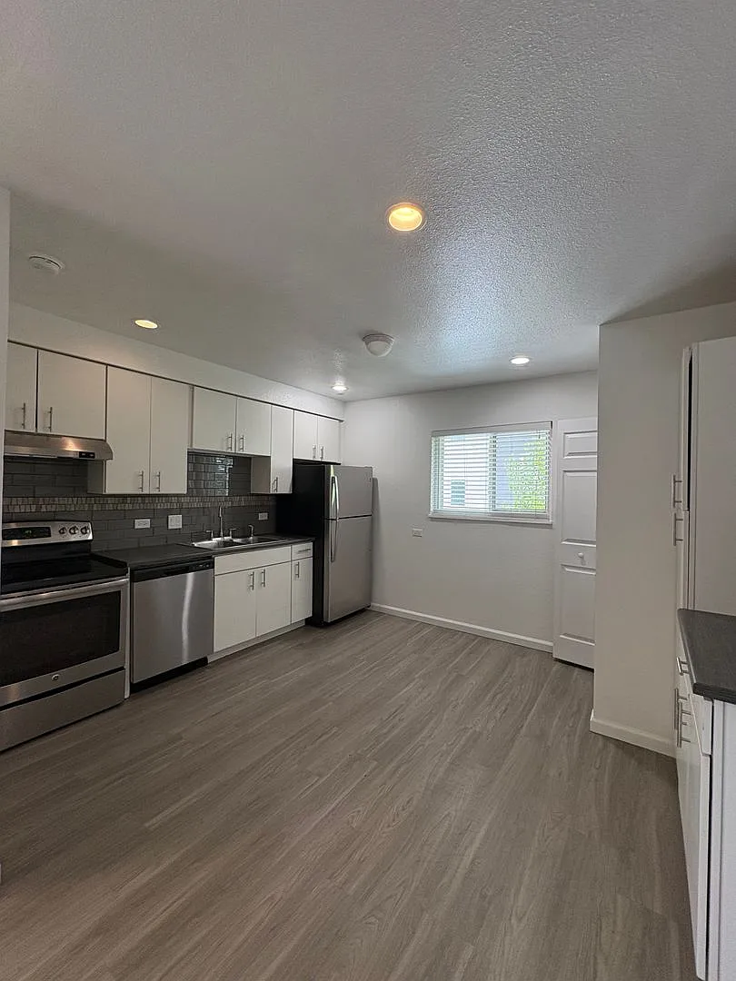 Floor plan 1220-29