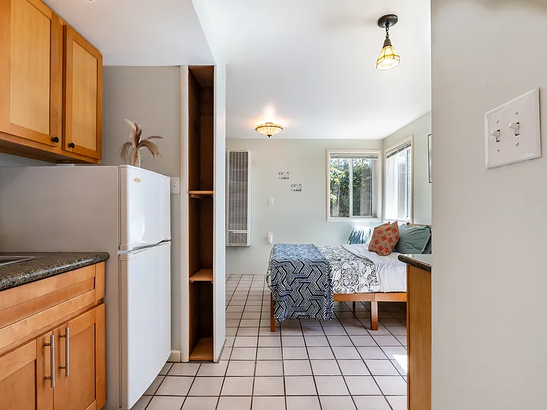 1325 Sacramento St #2 — Photo 9