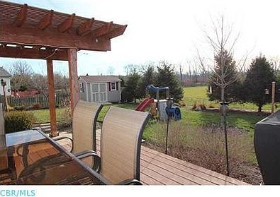 4th image of 281 Fayer Ct