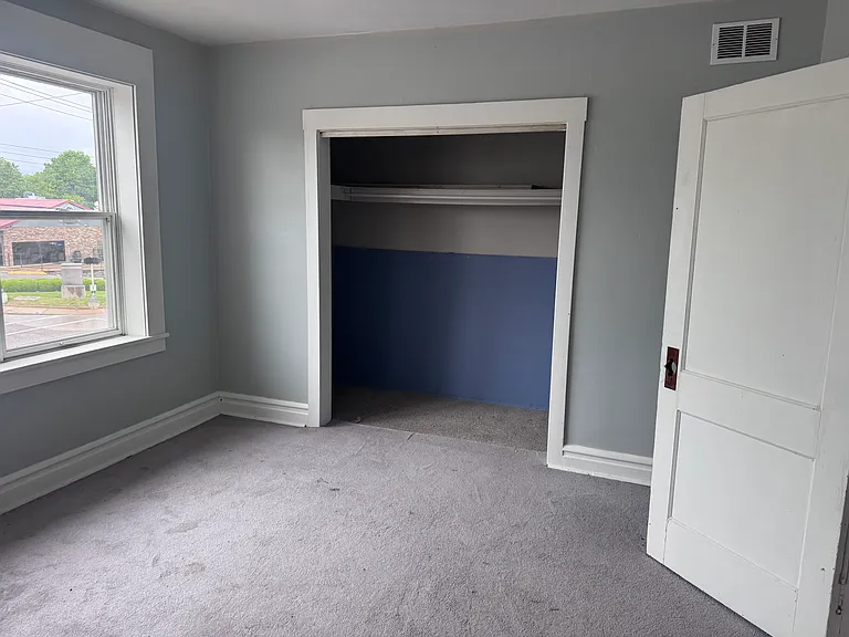 8202 Gravois Rd #2 — Photo 3