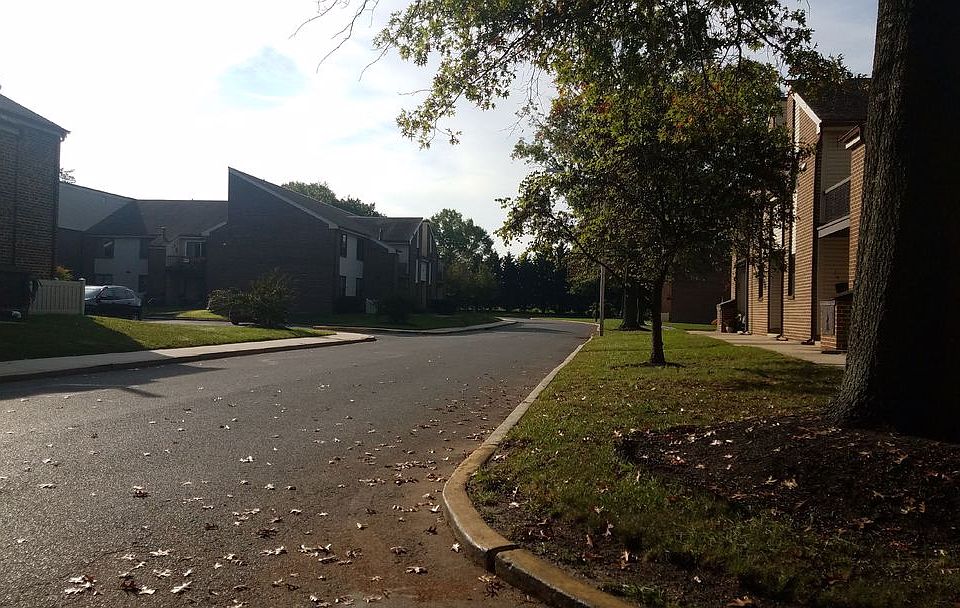 2nd image of 1475 Mount Holly Rd APT L7