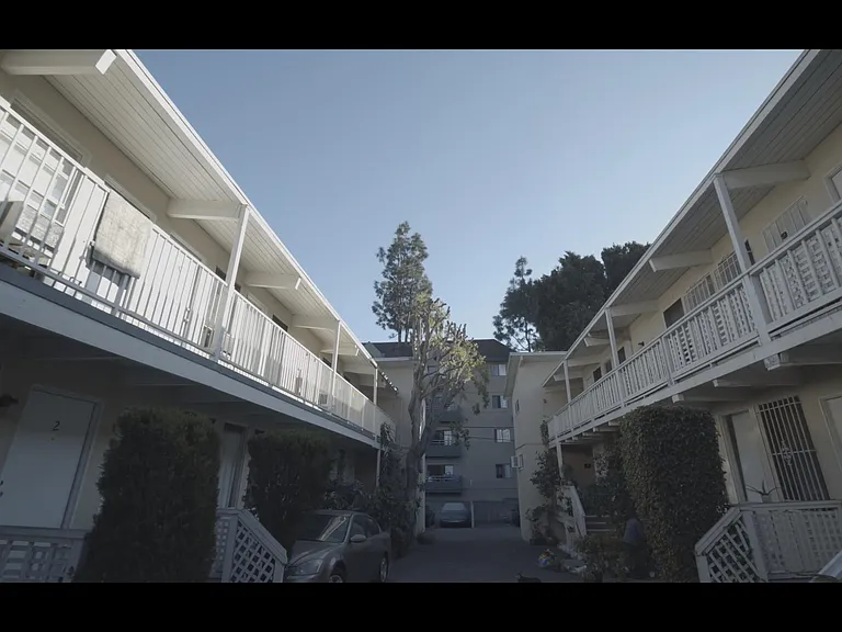7032 Hawthorn Ave #8 — Photo 10
