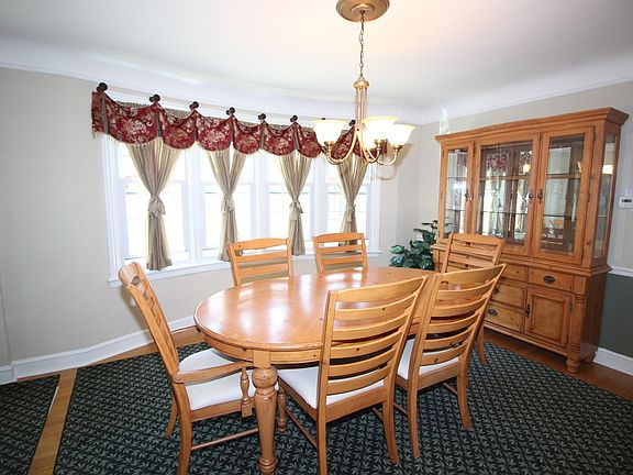 4th image of 10418 S Campbell Ave