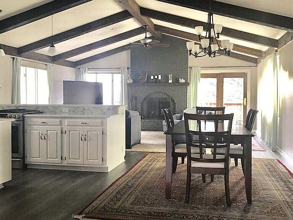 3rd image of 621 Grey Fawn Dr