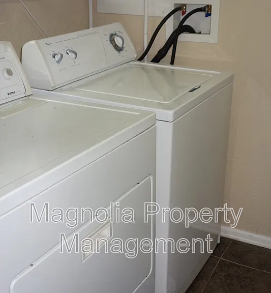 1185 Applewood Dr — Photo 12