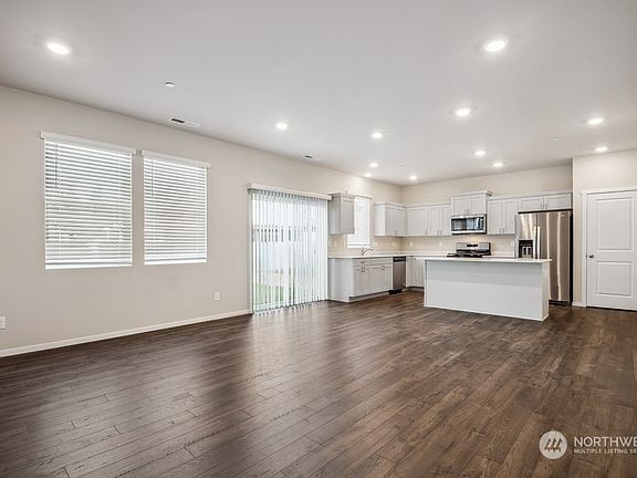 5th image of 10628 SE 265th Place