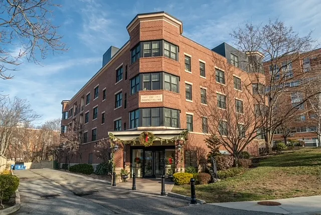 150 Chestnut Hill Ave #202 — Photo 6