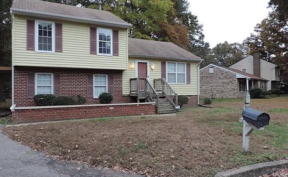 3rd image of 805 Bedrock Ln
