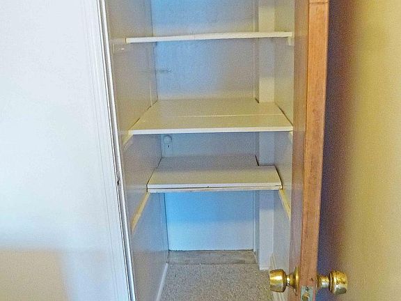 3rd image of 2006 Waterbury Rd APT 14