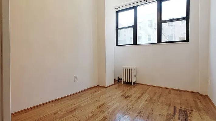 Rented by In Haus LLC | media 12