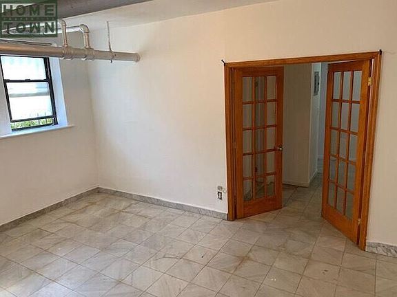 3rd image of 973 44th St APT 1E