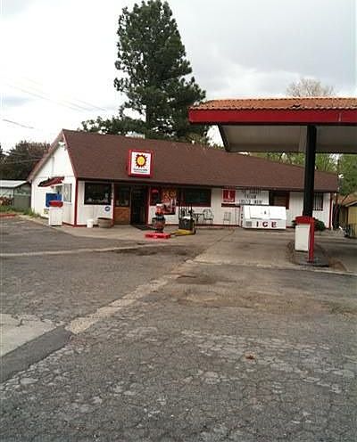 2nd image of 2214 N West St