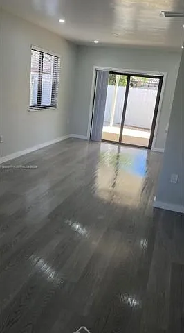 11054 SW 5th St — Photo 2