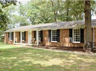 225 Yorktown Rd, Clarksville, TN 37042