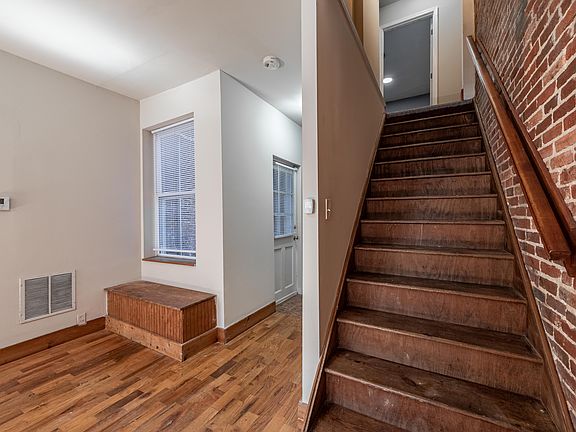 3rd image of 1742 E Lombard St
