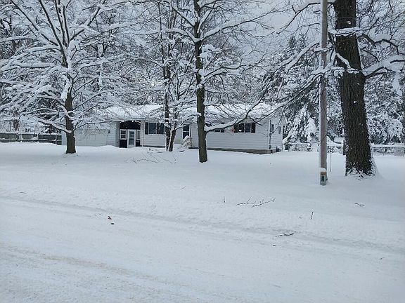 2nd image of 4425 E Laketon Ave