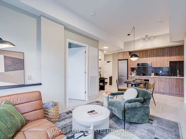 2501 Saw Whet Blvd #444, Oakville, ON L6M 5M9