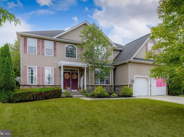 2015 Ridings Dr, Williamstown, NJ 08094