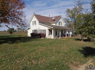 3810 W 225th St, Osage City, KS 66523