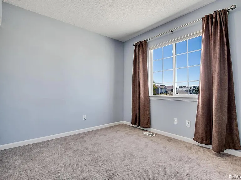 20828 Willowbend Ln — Photo 35