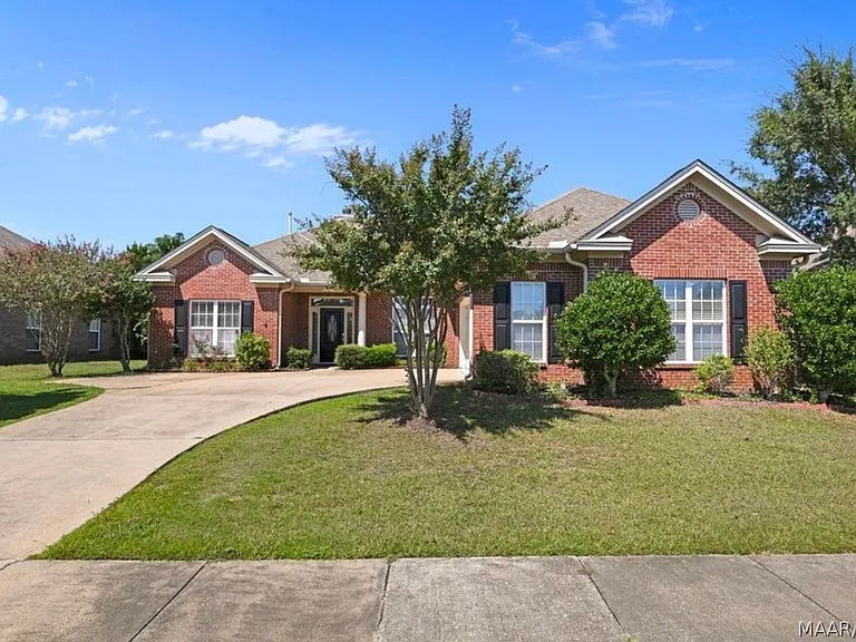 9832 Helmsley Cir — Photo 1