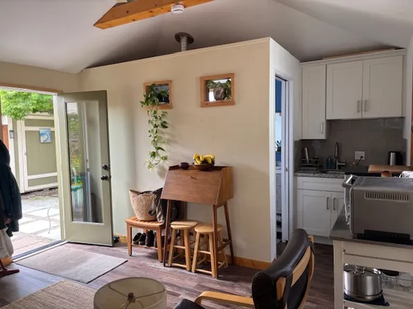 (undisclosed Address), Santa Cruz, CA 95062