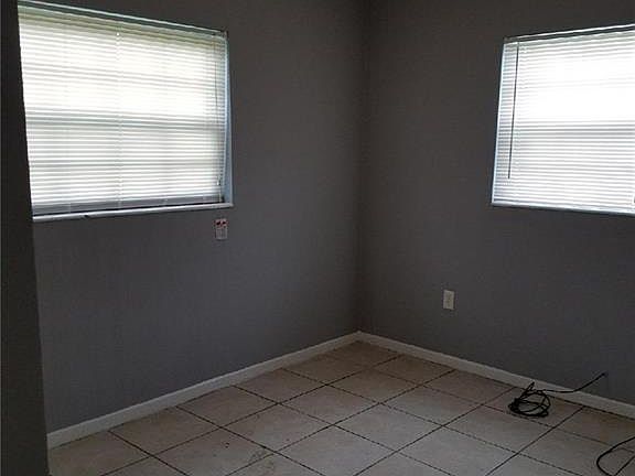 4th image of 1426 Brookhill Dr