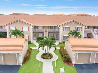600 Saratoga Cir #D-106, Naples, FL 34104