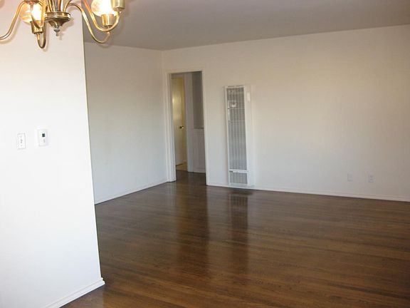 5th image of 5006 Beran St
