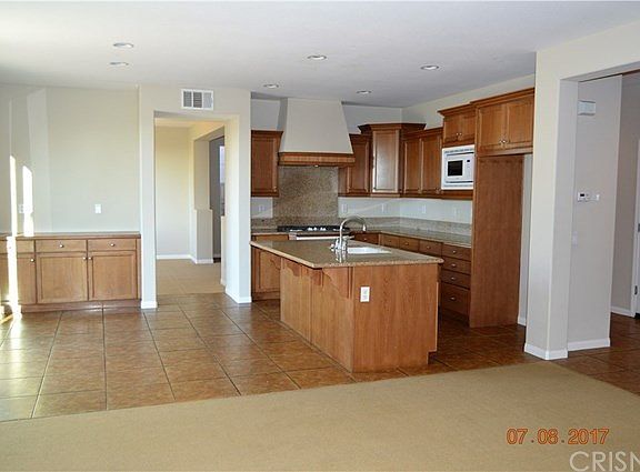 5th image of 19635 Alyssa Dr