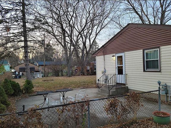 2nd image of 564 Esther Ln