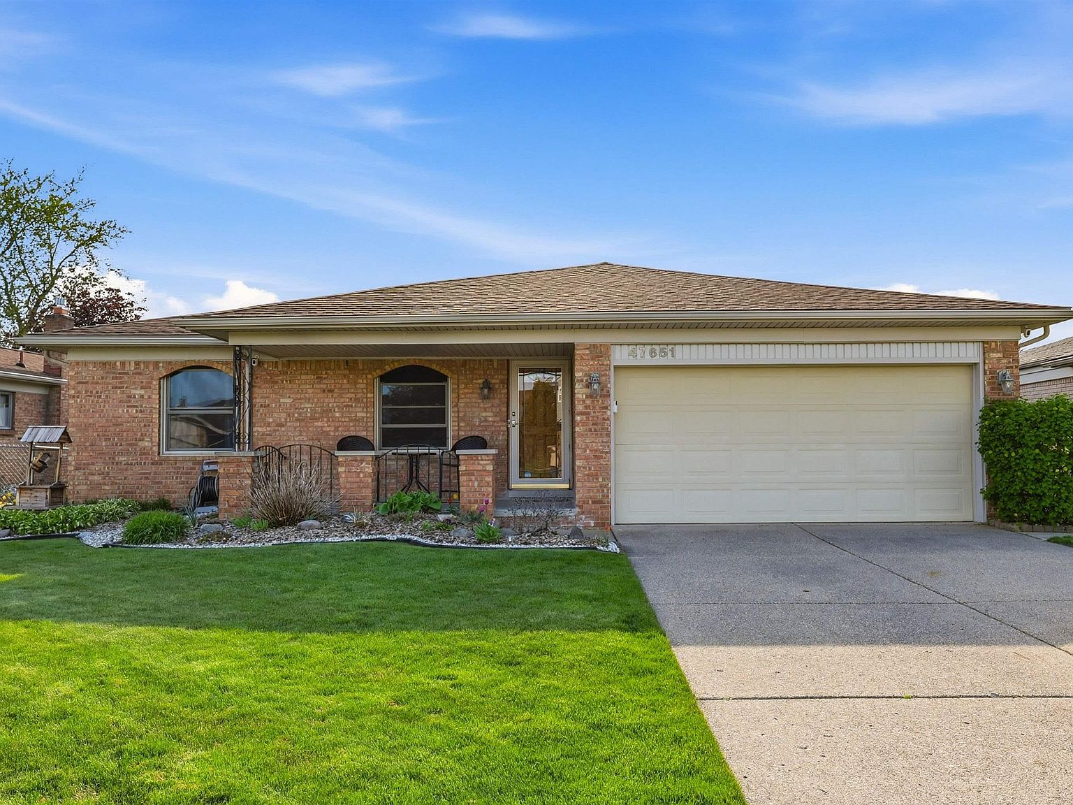(ΦΘΦ) 47651 Chrys Rd, Macomb, MI 48044 | Zillow