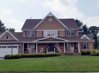 2 Kelly Ct, Ocean, NJ 07712