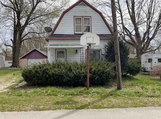 154 W Logan St, Cloverdale, IN