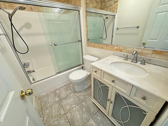 4th image of 808 Coriander Dr #29B
