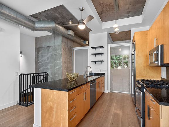 5th image of 1025 Island Ave Unit 202