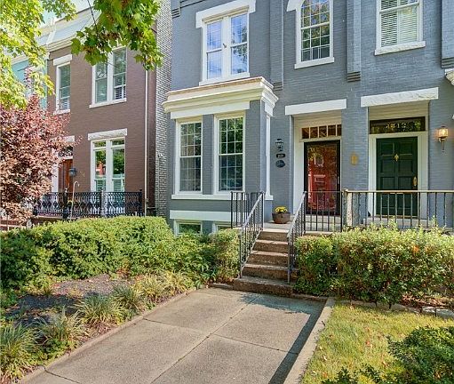 3rd image of 1414 Park Ave