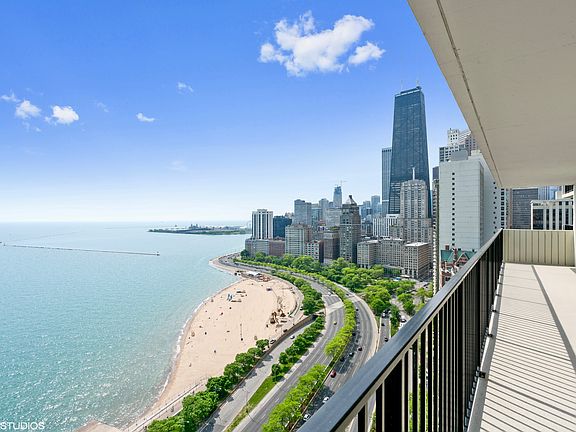 5th image of 1212 N Lake Shore Dr APT 31BS