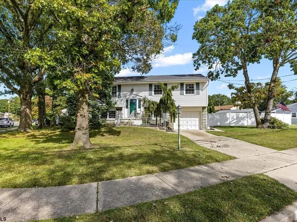 1011 W Groveland Ave, Somers Point, NJ 08244