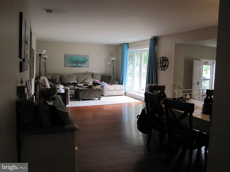 436 S Suffolk Dr — Photo 8