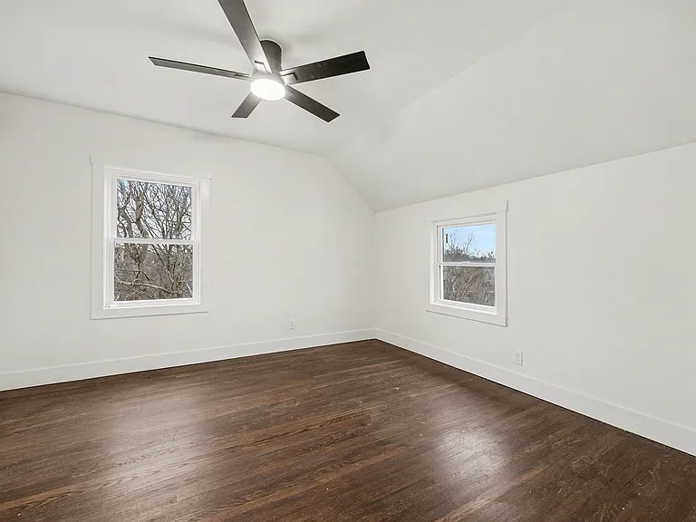 195 Sherman Ave — Photo 20