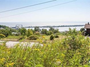 13XX W 5th St, Duluth, MN 55806